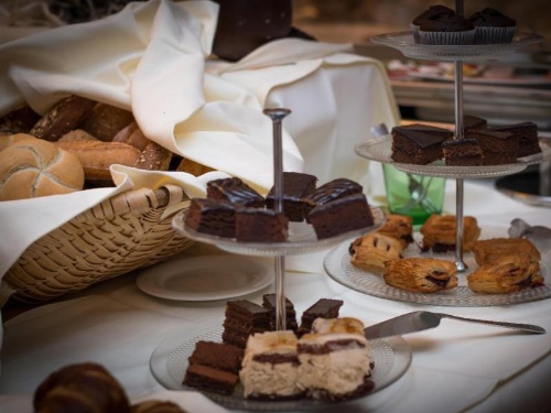 Pakat Suites Hotel image 6