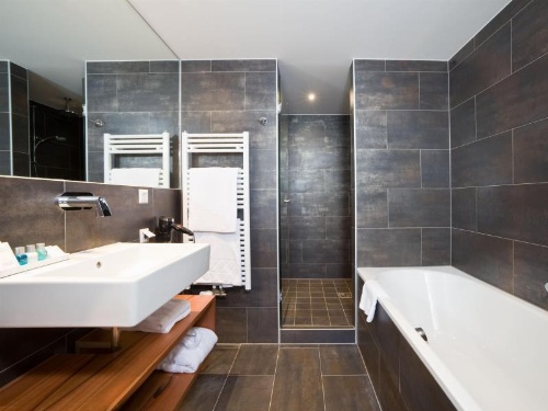 Pakat Suites Hotel image 14